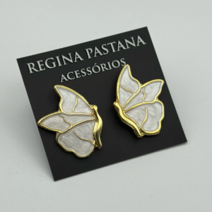 Brinco Borboleta Média – Pintado à Mão com Banho Cataforético