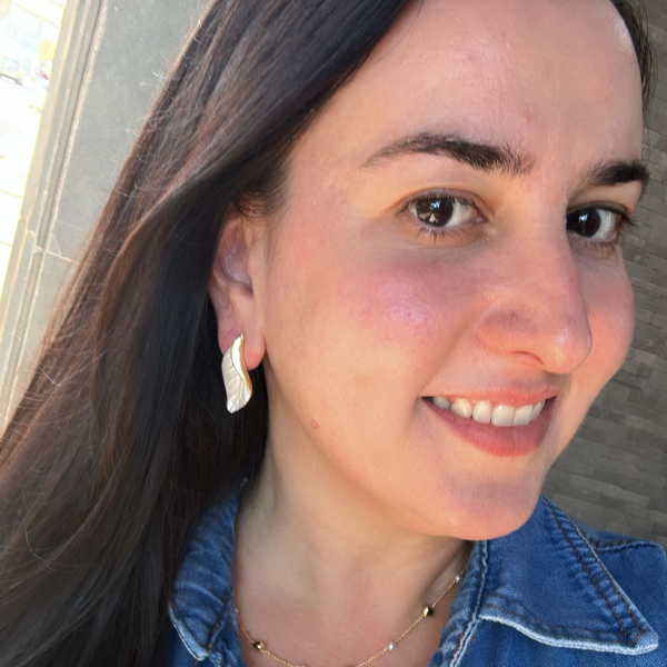 Brinco Folha – Pintado à Mão com Banho Cataforético - Imagem 2